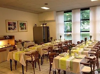 Gasthof Hotel Basic Living München