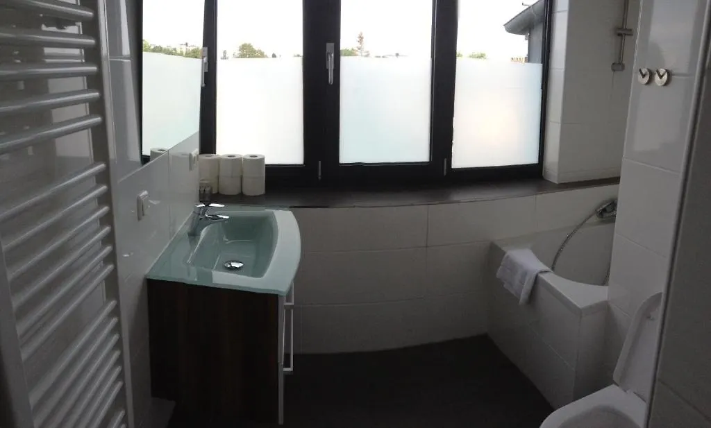 Basic Living Hotel Munich Guest house